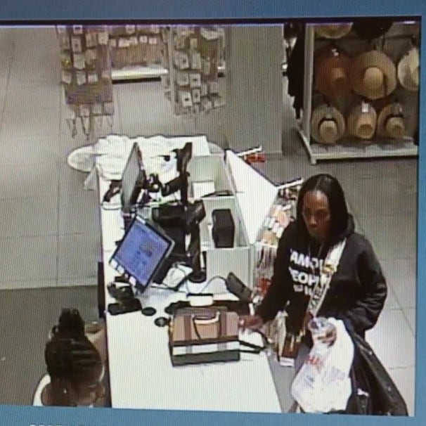 Officers searching for 2 people connected to wallet theft at Fairfield Commons Mall